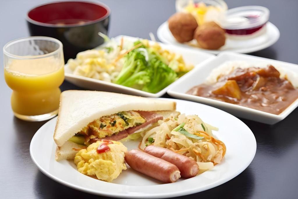 松山roco旅馆 酒店 2*